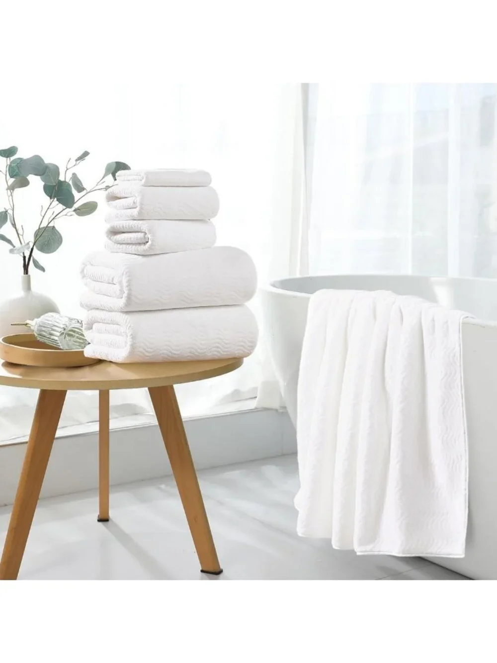 8-Piece Ultra Soft White Bath Towel Set | 2 Large Sheets, 2 Hand Towels, 4